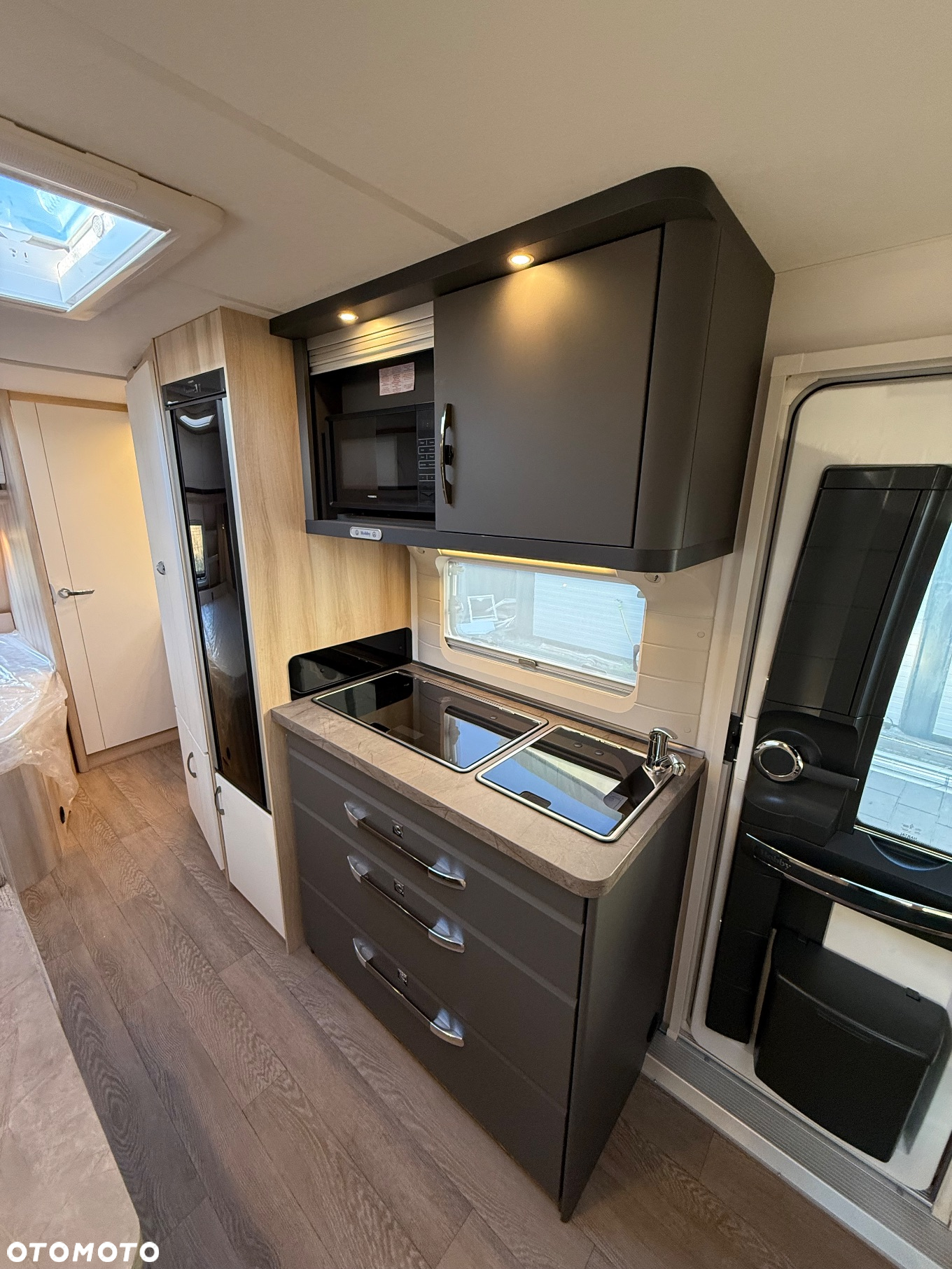 Hobby 560 KMFe De Luxe - 11