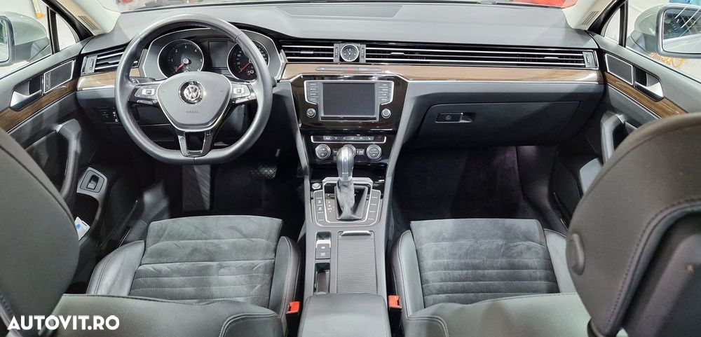 Volkswagen Passat 2.0 TDI SCR 4Mot DSG Highline - 15