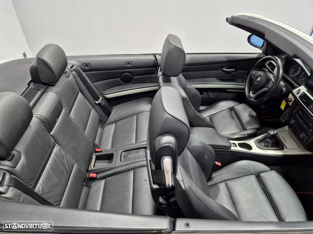 BMW 320 i Cabrio - 16