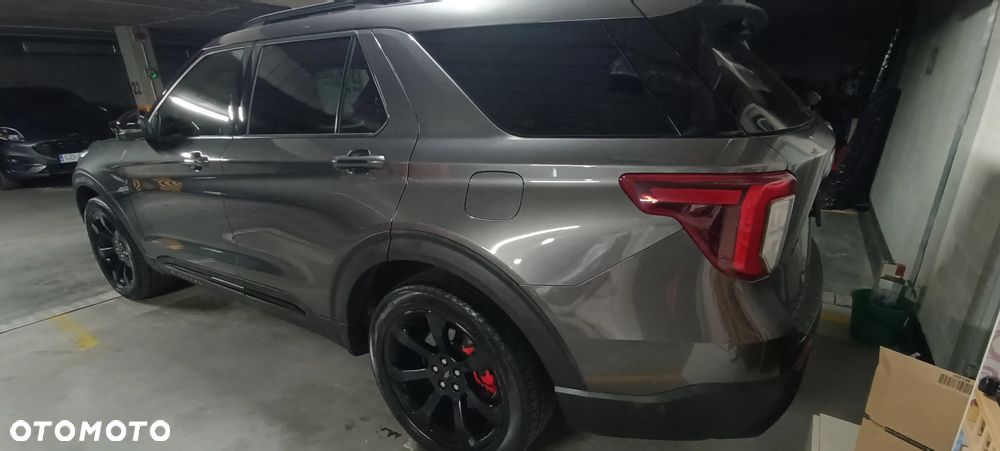 Ford Explorer - 16