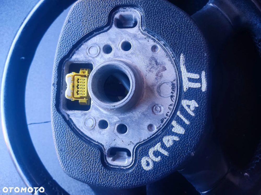 KIEROWNICA AIRBAG MULTIFUNKCJA SKÓRA SKODA OCTAVIA II - 3