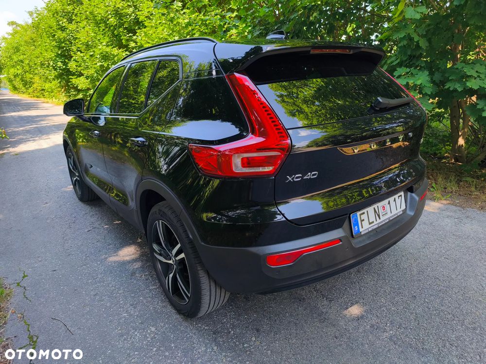 Volvo XC 40 B4 B R-Design - 12