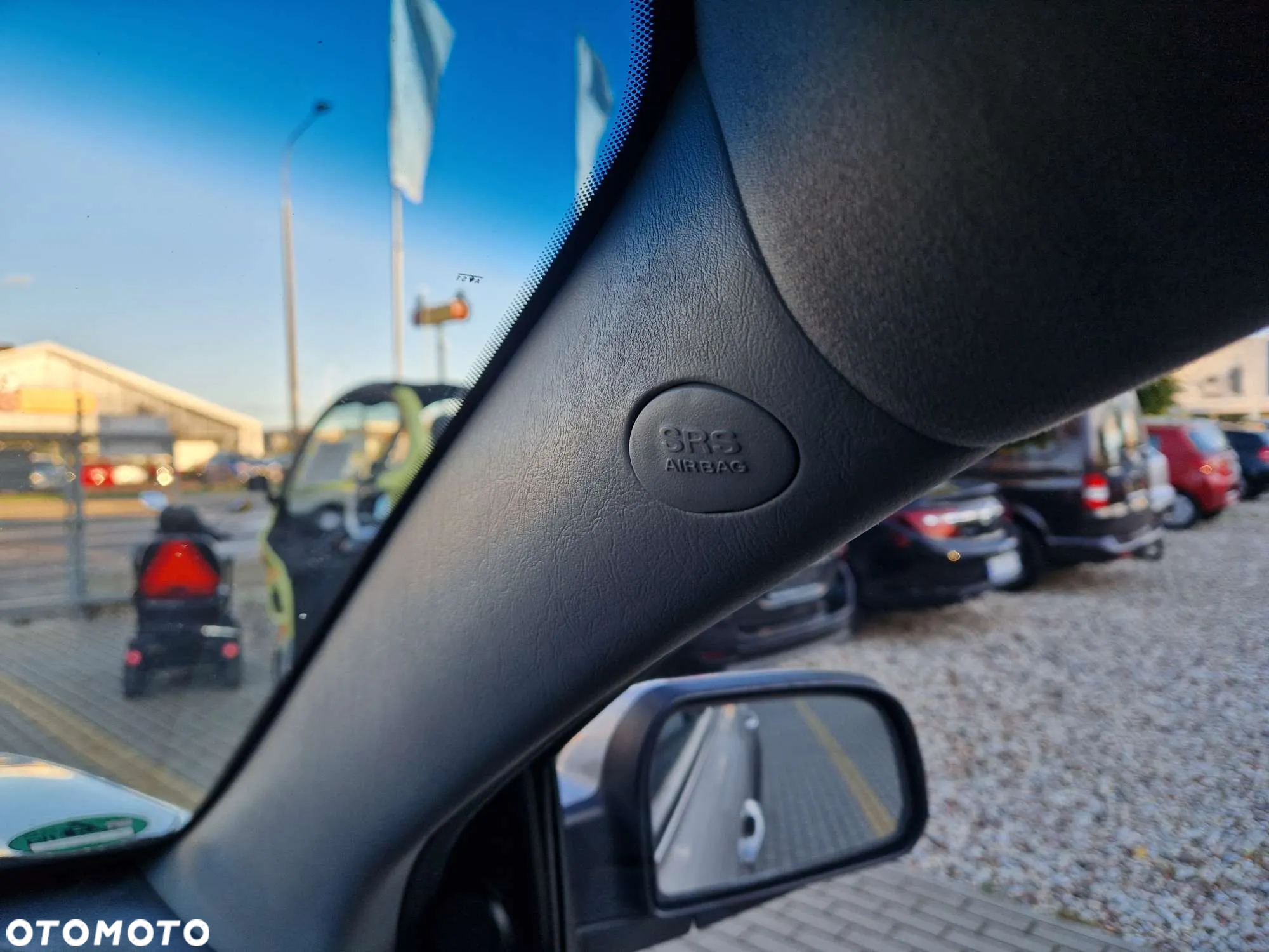 Hyundai Tucson 2.0 CRDi Elegance + - 37