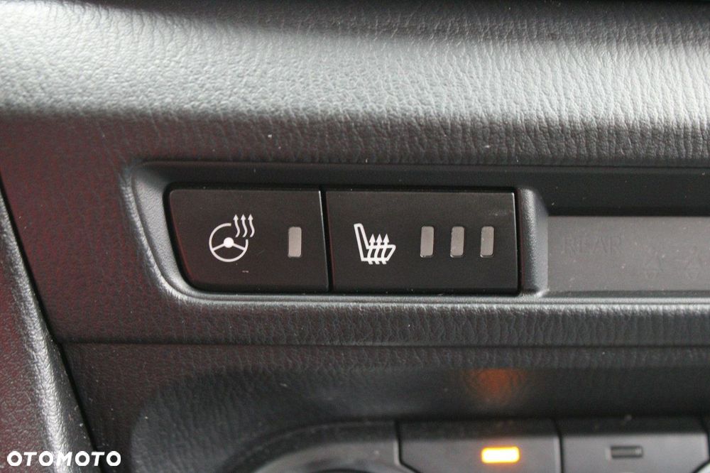 Mazda 3 SKYACTIV-G 120 Exclusive-Line - 29