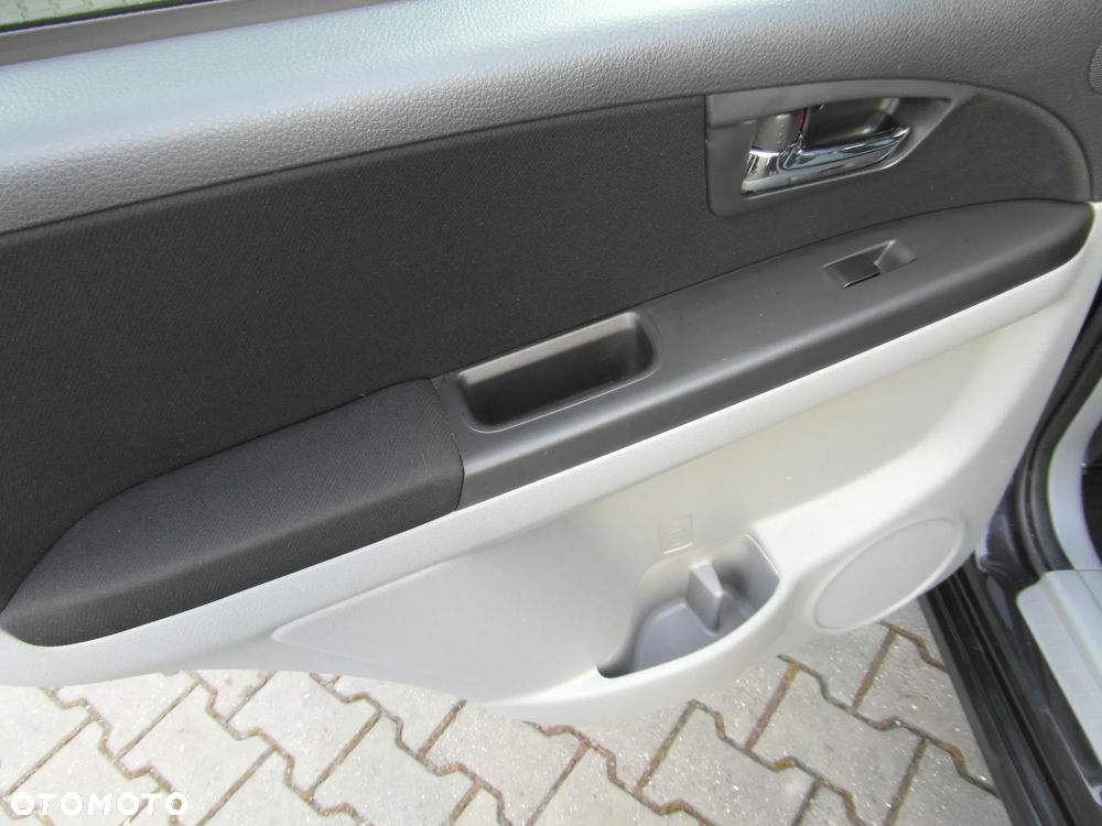 Suzuki SX4 Classic 1.6 VVT 4x4 Style - 30