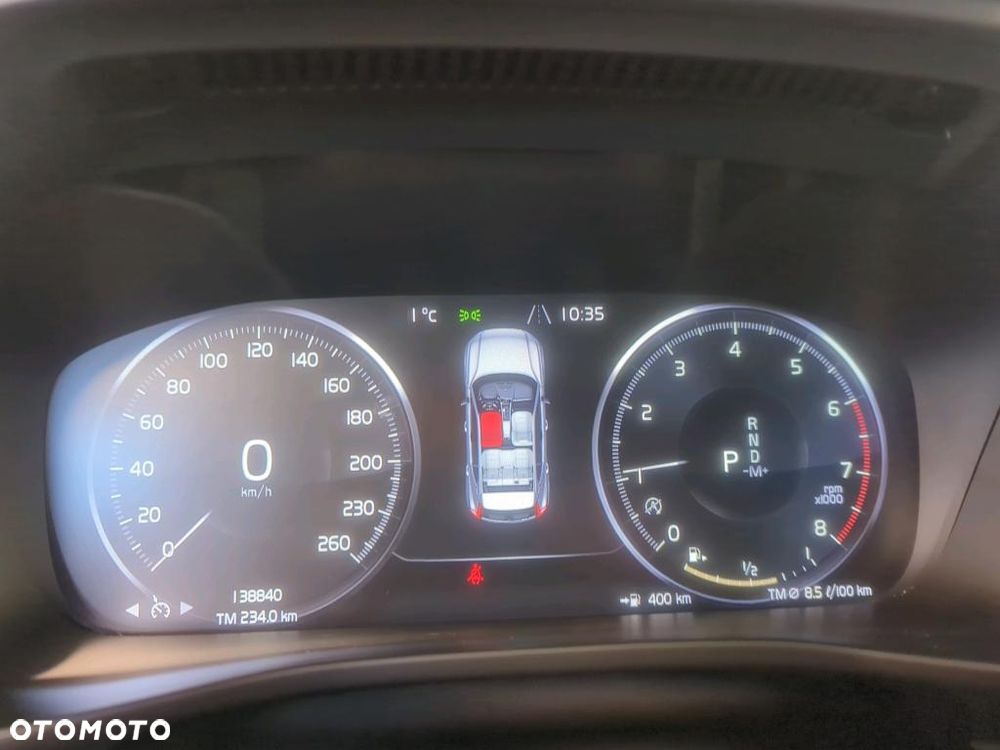 Volvo XC 40 T3 Momentum - 10