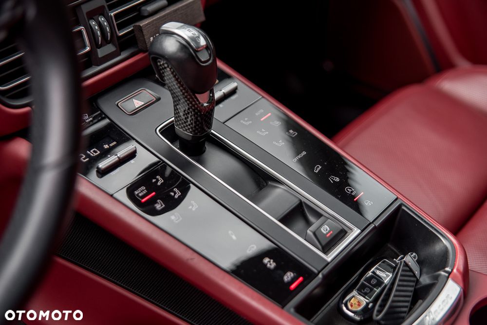 Porsche Macan GTS PDK - 19