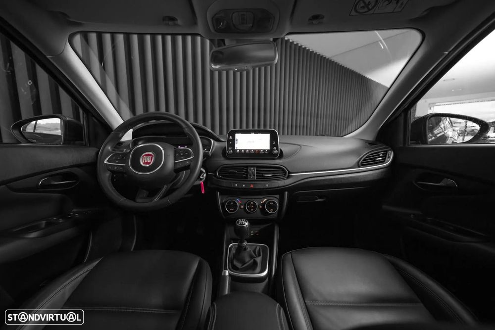 Fiat Tipo Station Wagon 1.6 M-Jet Lounge - 12