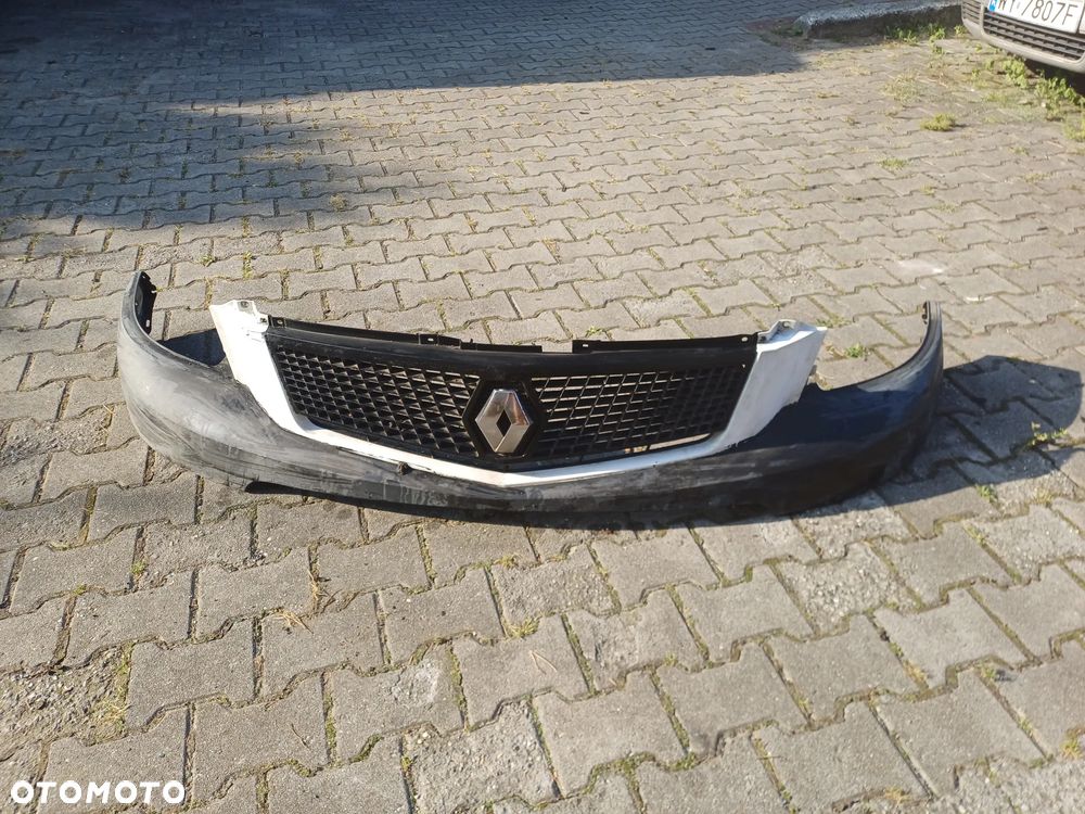 Atrapa Renault Mascott 8200239887