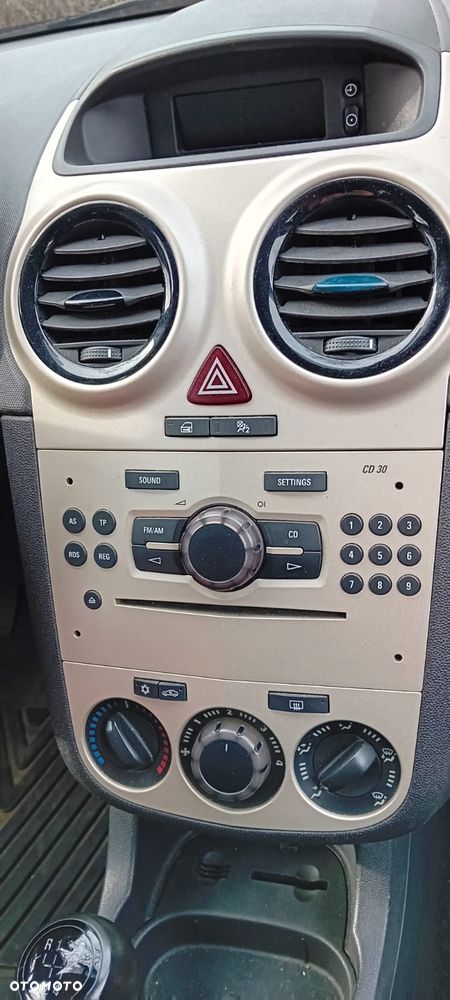 Opel Corsa 1.2 16V - 5