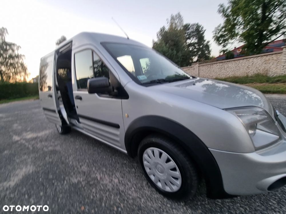 Ford Transit Connect 200 SWB Limited - 33