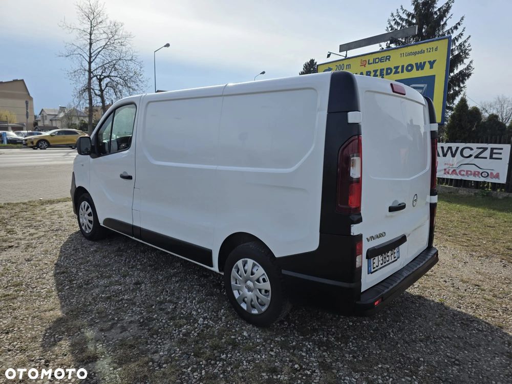 Opel Vivaro - 10