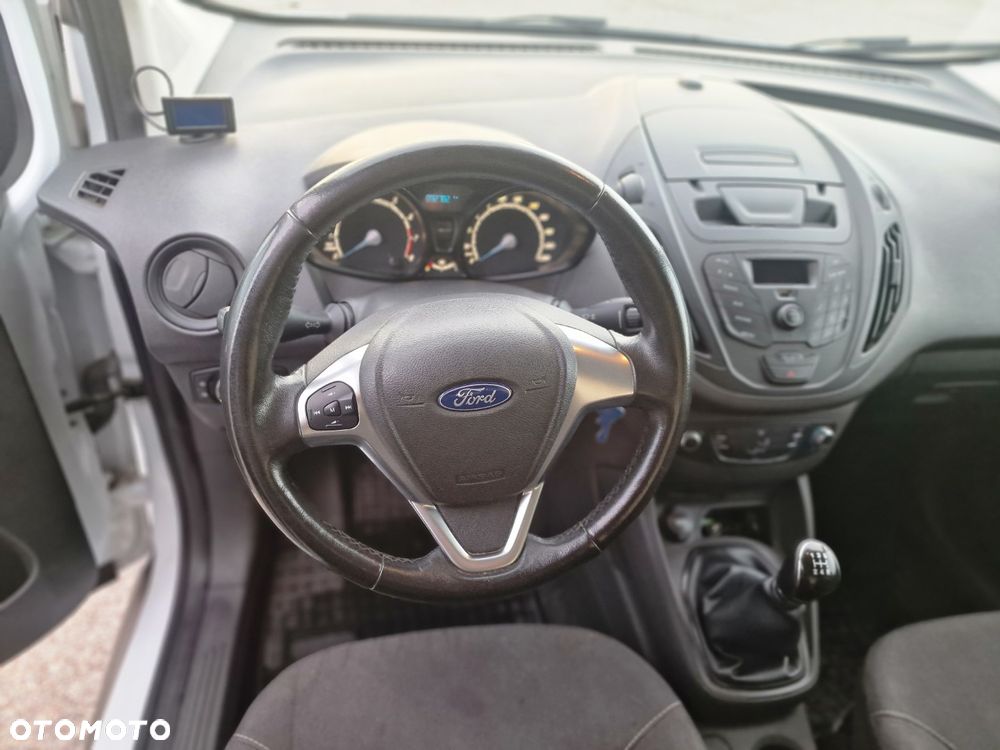 Ford Courier - 8