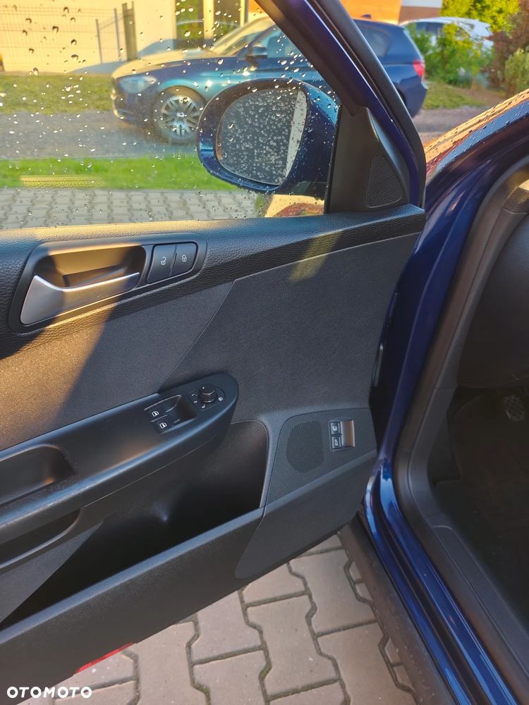 Volkswagen Passat - 6