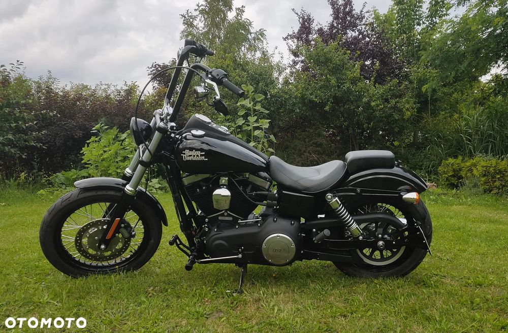 Harley-Davidson Dyna Street Bob - 3