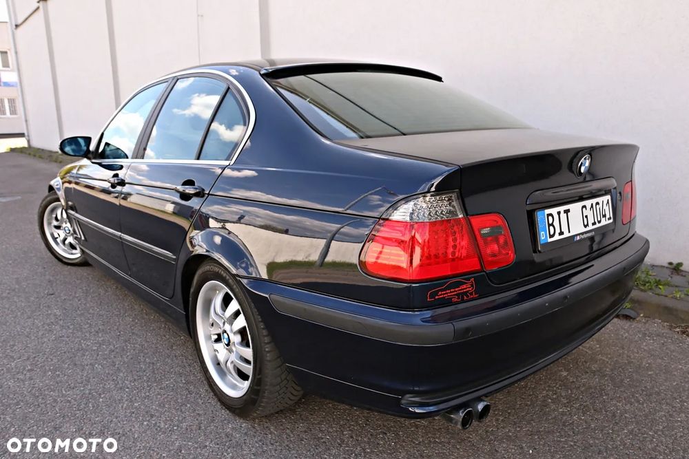 BMW Seria 3 320i - 18