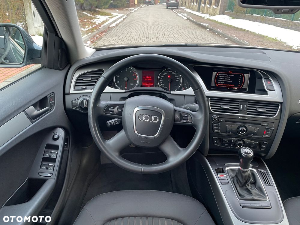 Audi A4 Limousine - 21