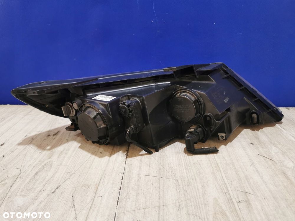 KIA Sorento II SX lampa reflektor przód lewy Anglik - 3