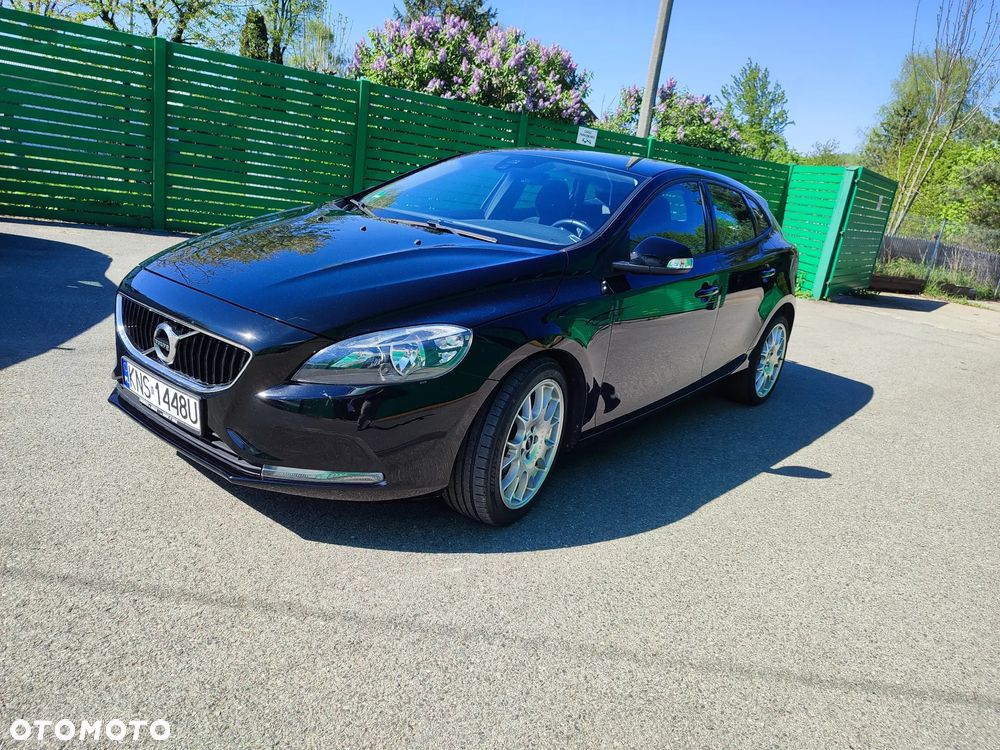 Volvo V40 T2 Drive-E Momentum - 9