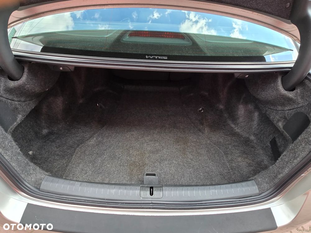 Honda Accord 2.0 Elegance 50 Jahre Edition - 32
