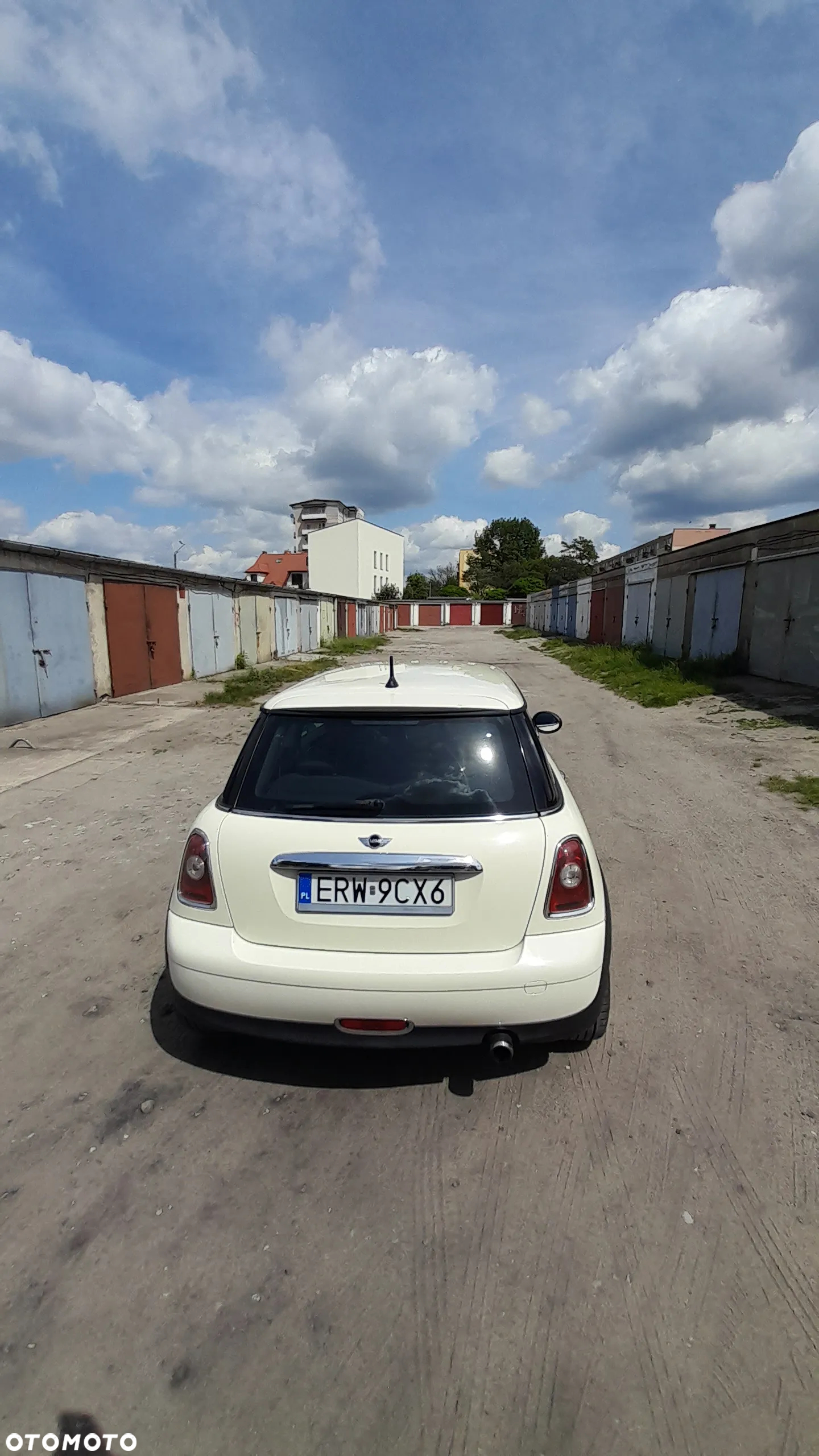 MINI ONE Standard - 4