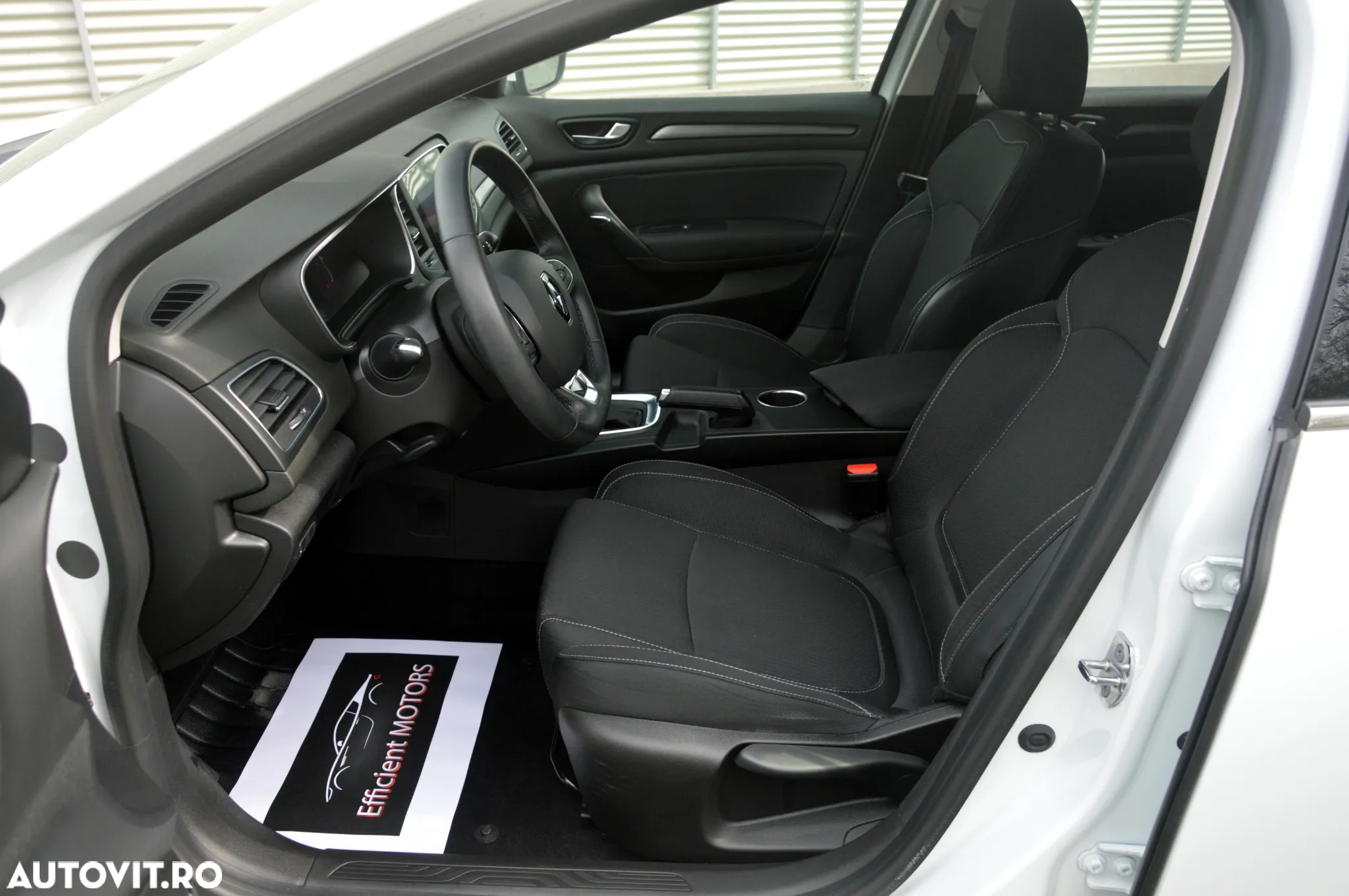 Renault Megane BLUE dCi 115 EDC BUSINESS EDITION - 20