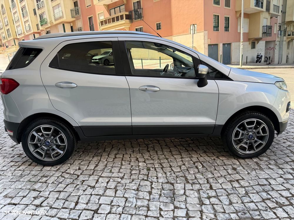 Ford EcoSport 1.0 EcoBoost Titanium - 4