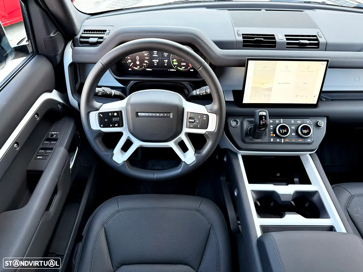 Land Rover Defender 2.0 P300e 110 AWD X-Dynamic SE - 10