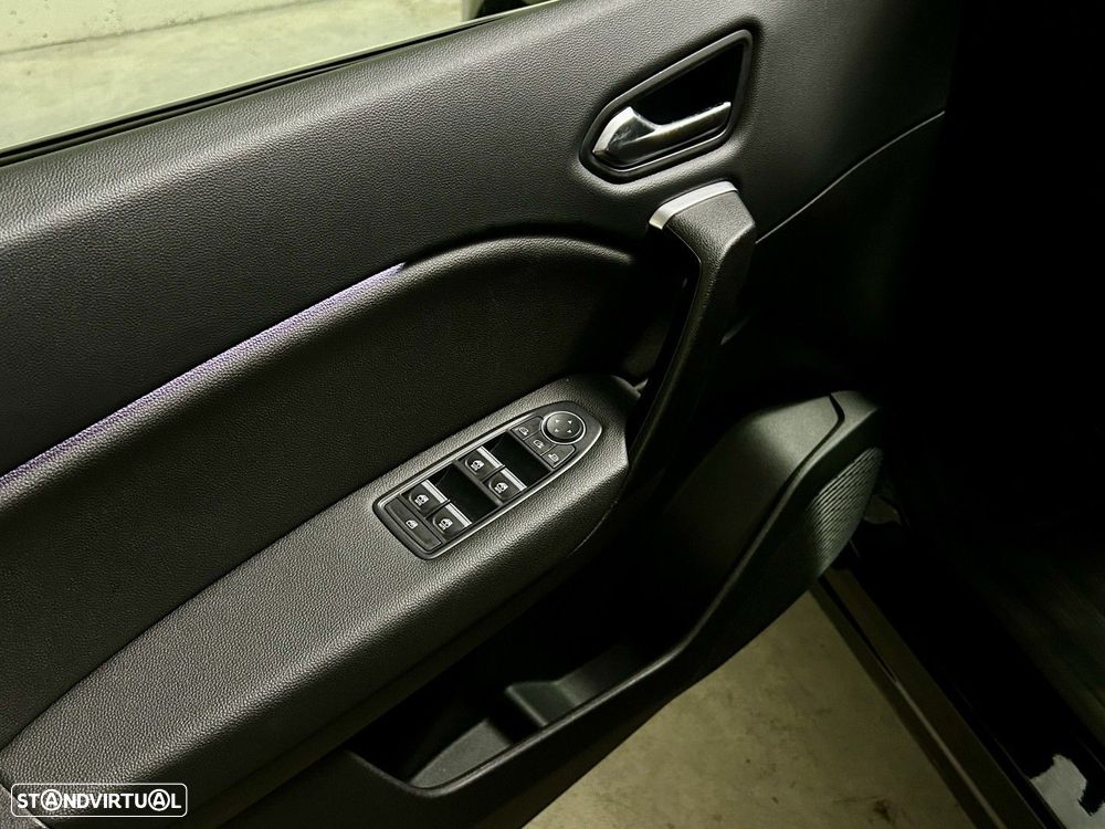 Renault Captur E-TECH 160 INTENS - 36