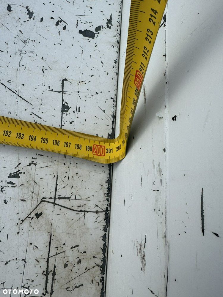 Mercedes-Benz Sprinter - 14