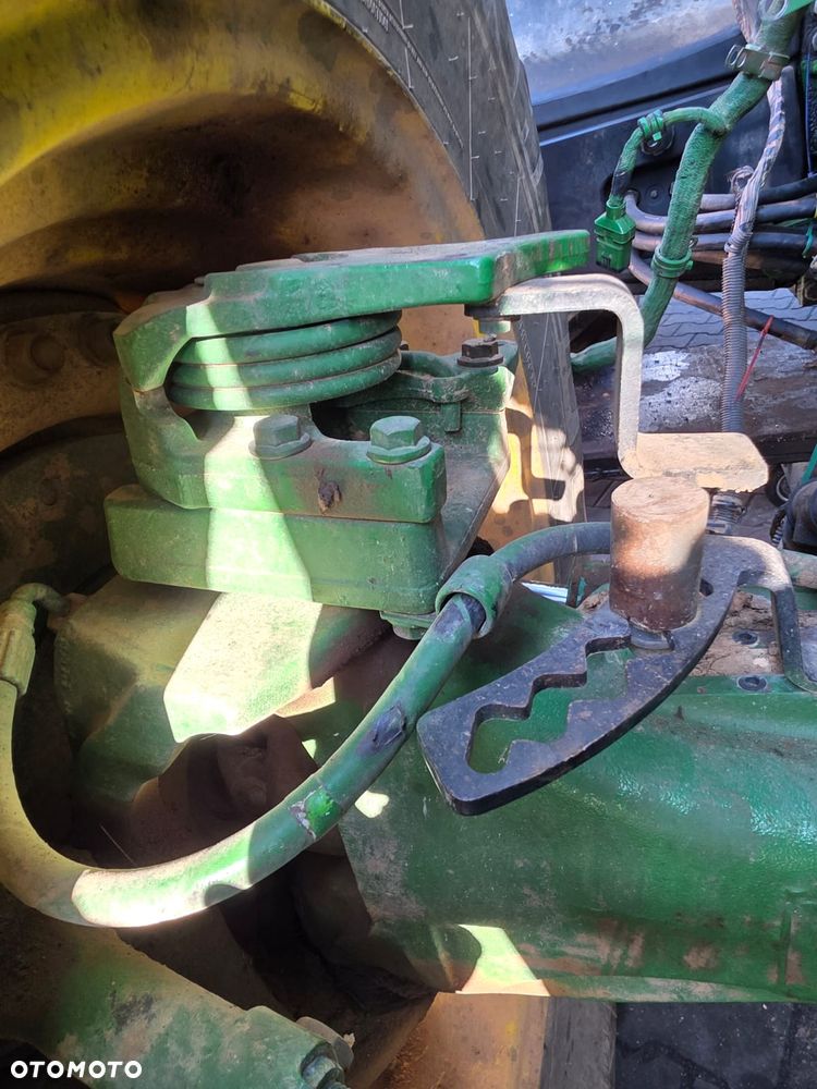 Szerokie błotniki przednie John Deere 7280R - 12