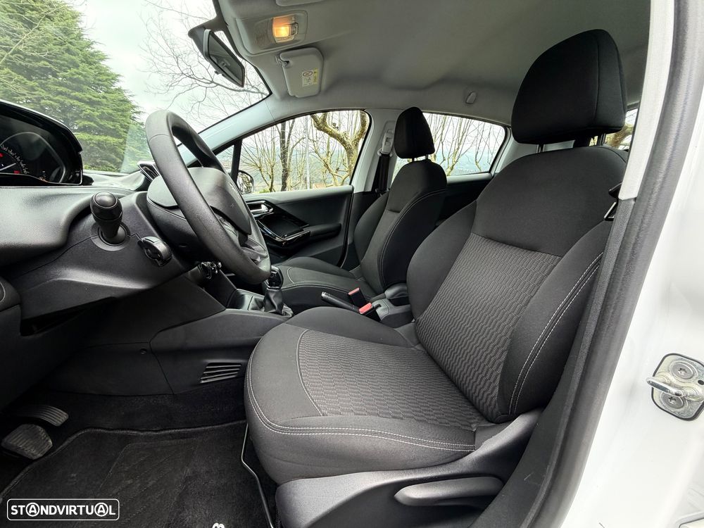 Peugeot 208 PureTech 82 Start & Stop Style - 19