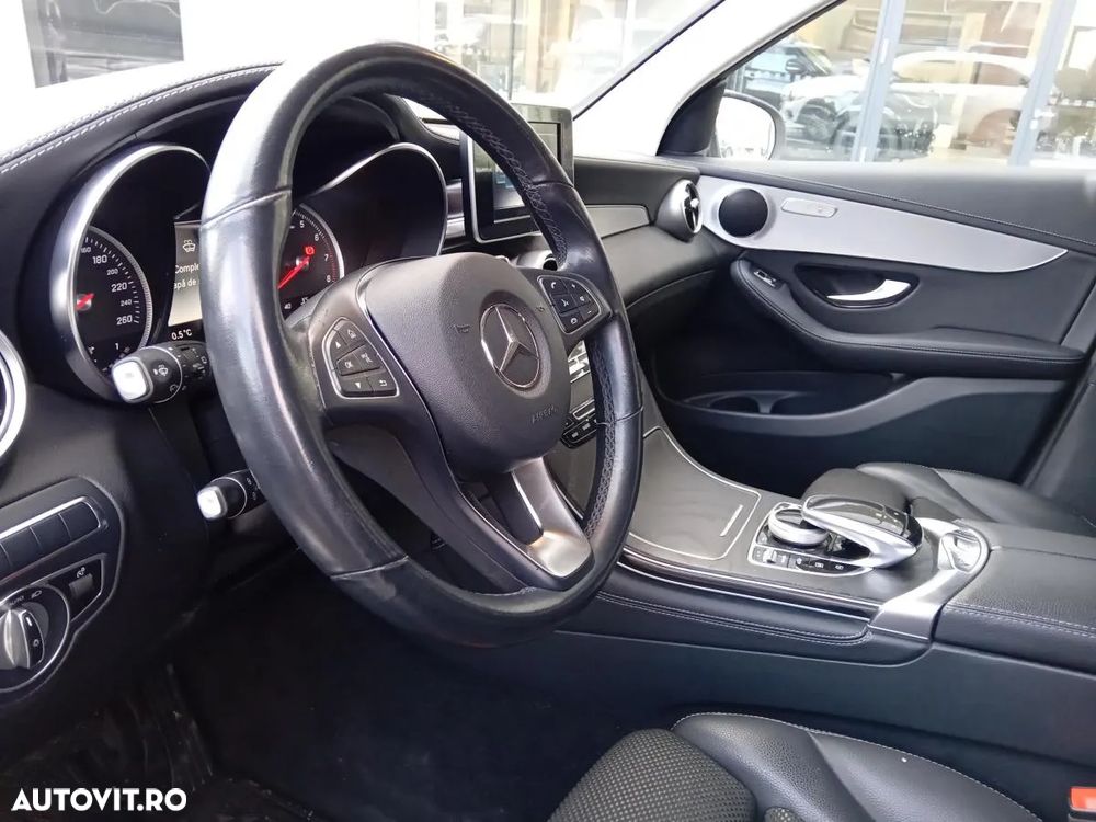 Mercedes-Benz GLC 250 4MATIC - 10