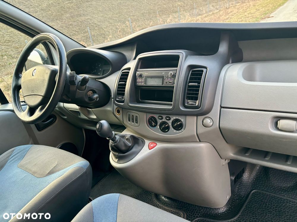 Renault Trafic - 10