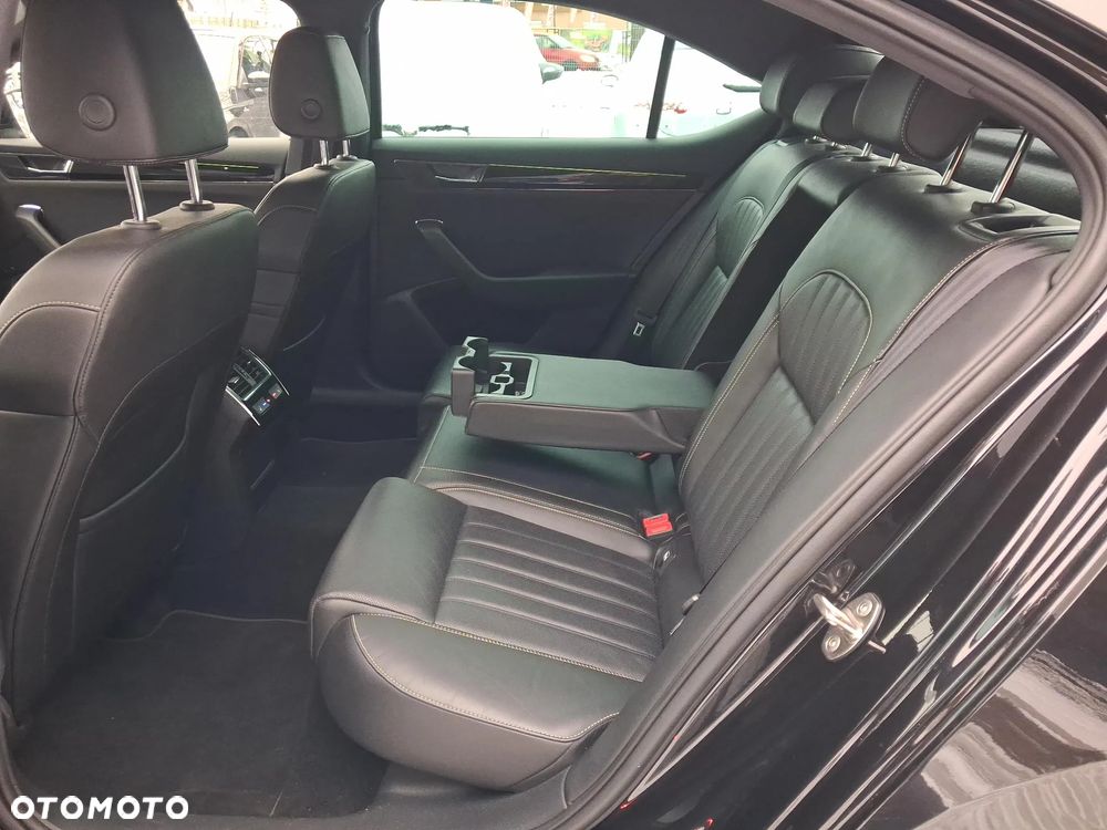 Skoda Superb 1.4 TSI Plug-In Hybrid L&K DSG - 12