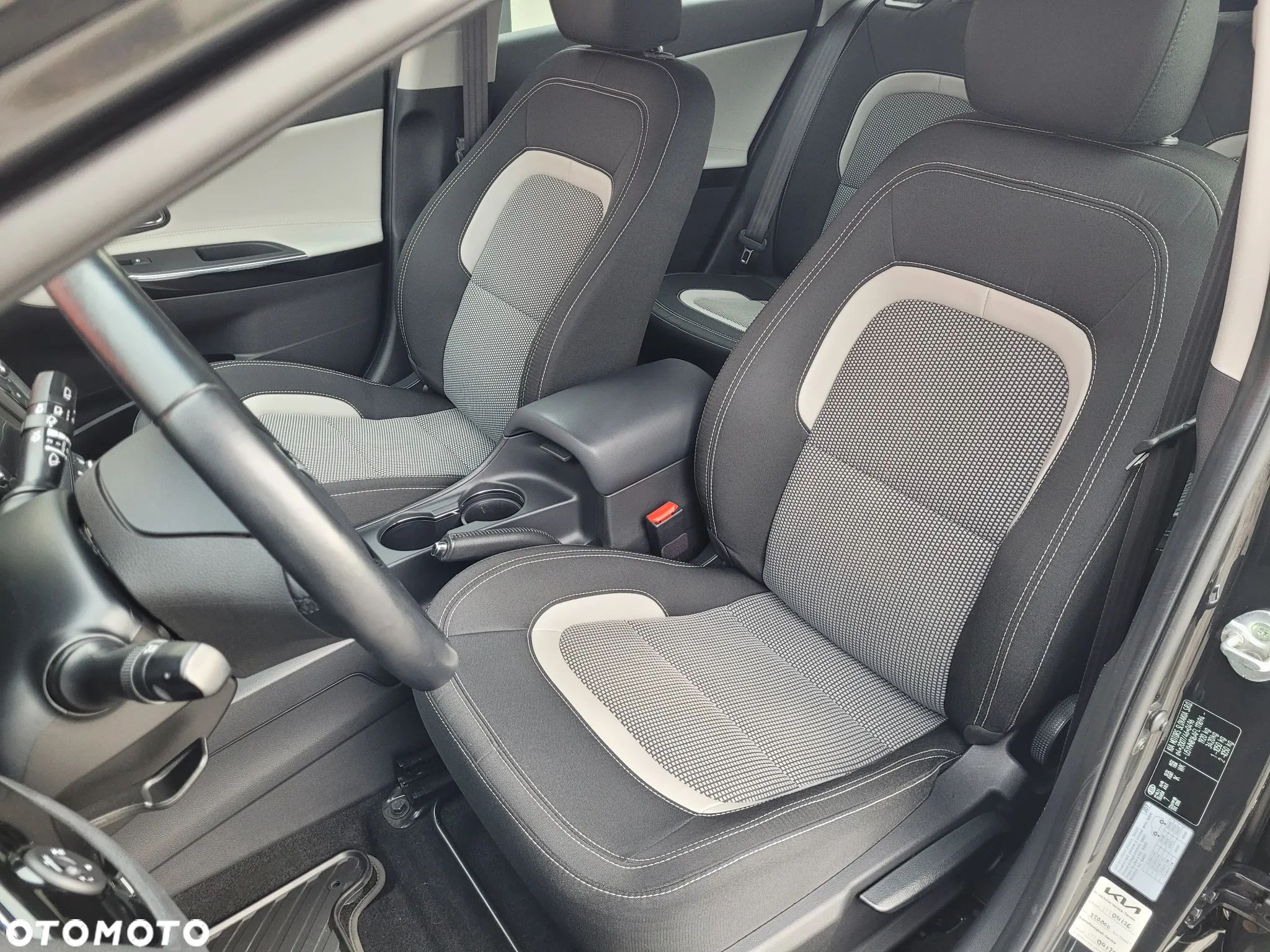 Kia Ceed 1.6 CRDi 128 ISG SW Dream Team Edition - 25