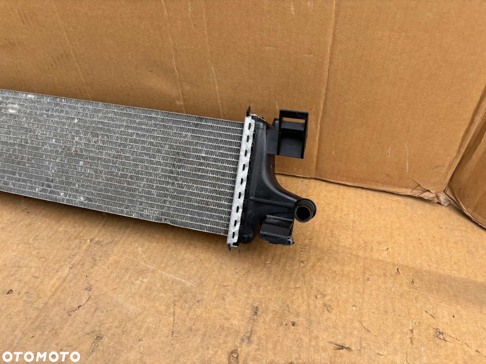 Ford Kuga MK2 II Intercooler Wodny Chłodnica Powietrza F1F1-8D048-AB Focus 1.5 - 9