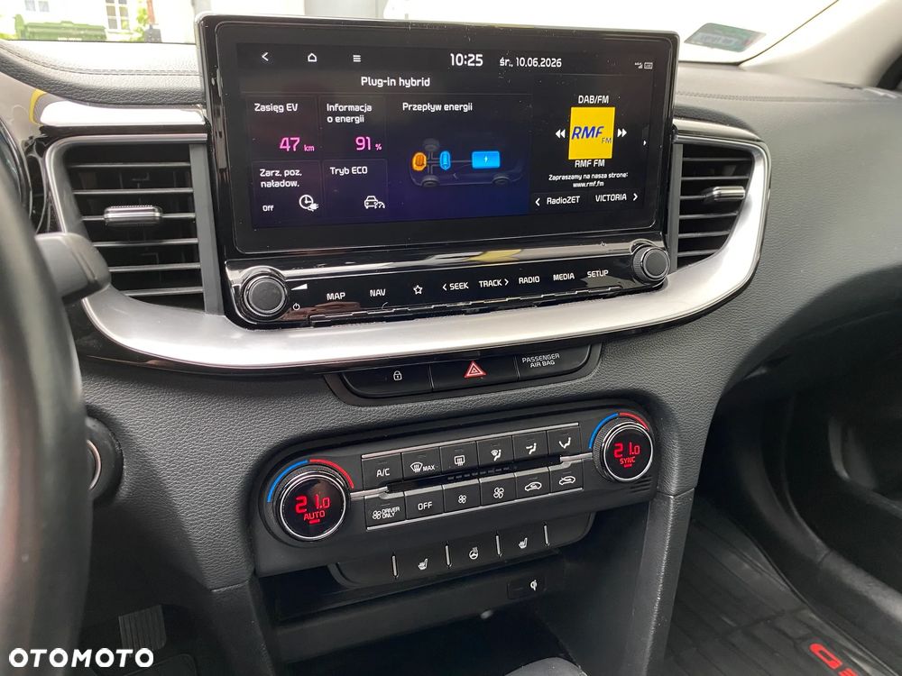 Kia Ceed 1.6 GDI PHEV Business Line DCT - 10