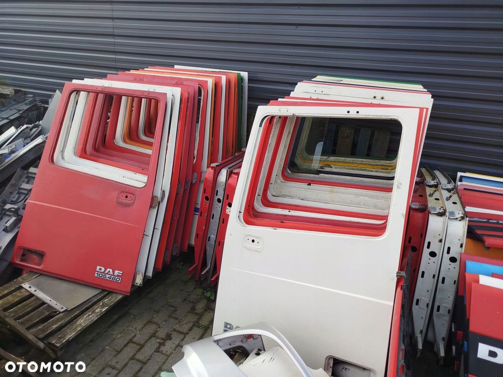 DRZWI DAF XF 105 LEWE - 1