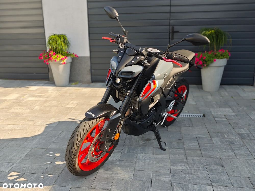 Yamaha MT - 35