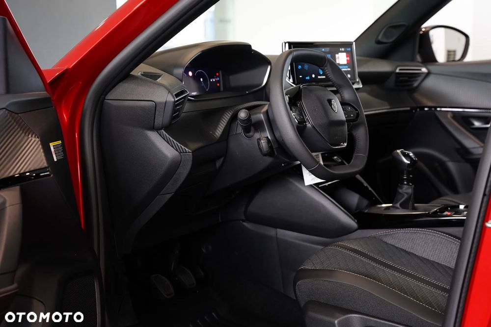 Peugeot 2008 1.2 PureTech Allure S&S - 11