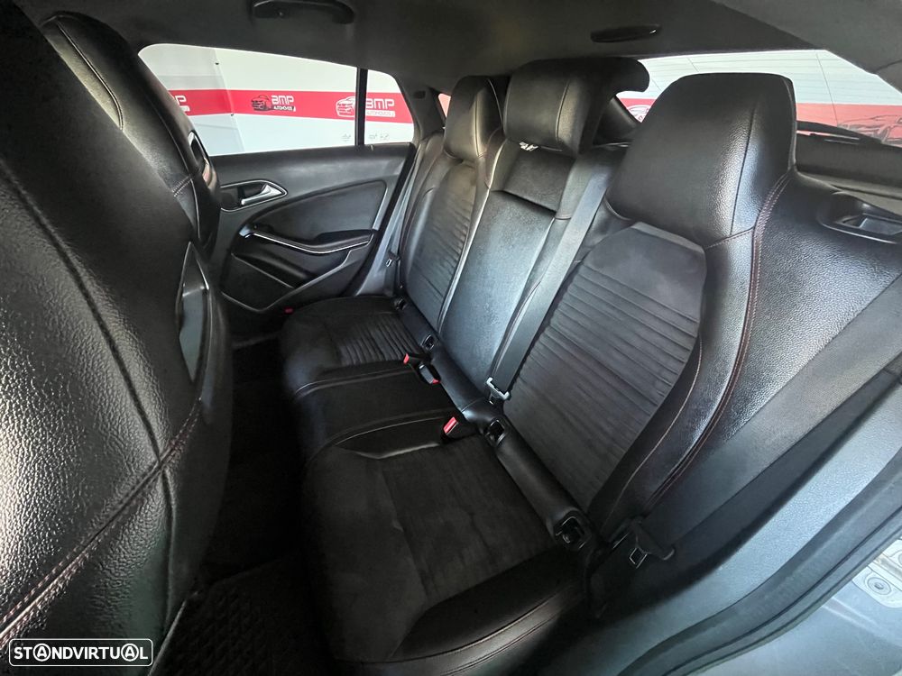 Mercedes-Benz CLA 200 d Shooting Brake AMG Line - 10