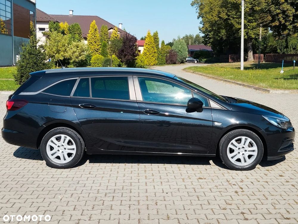 Opel Astra 1.4 Turbo 120 Jahre - 4