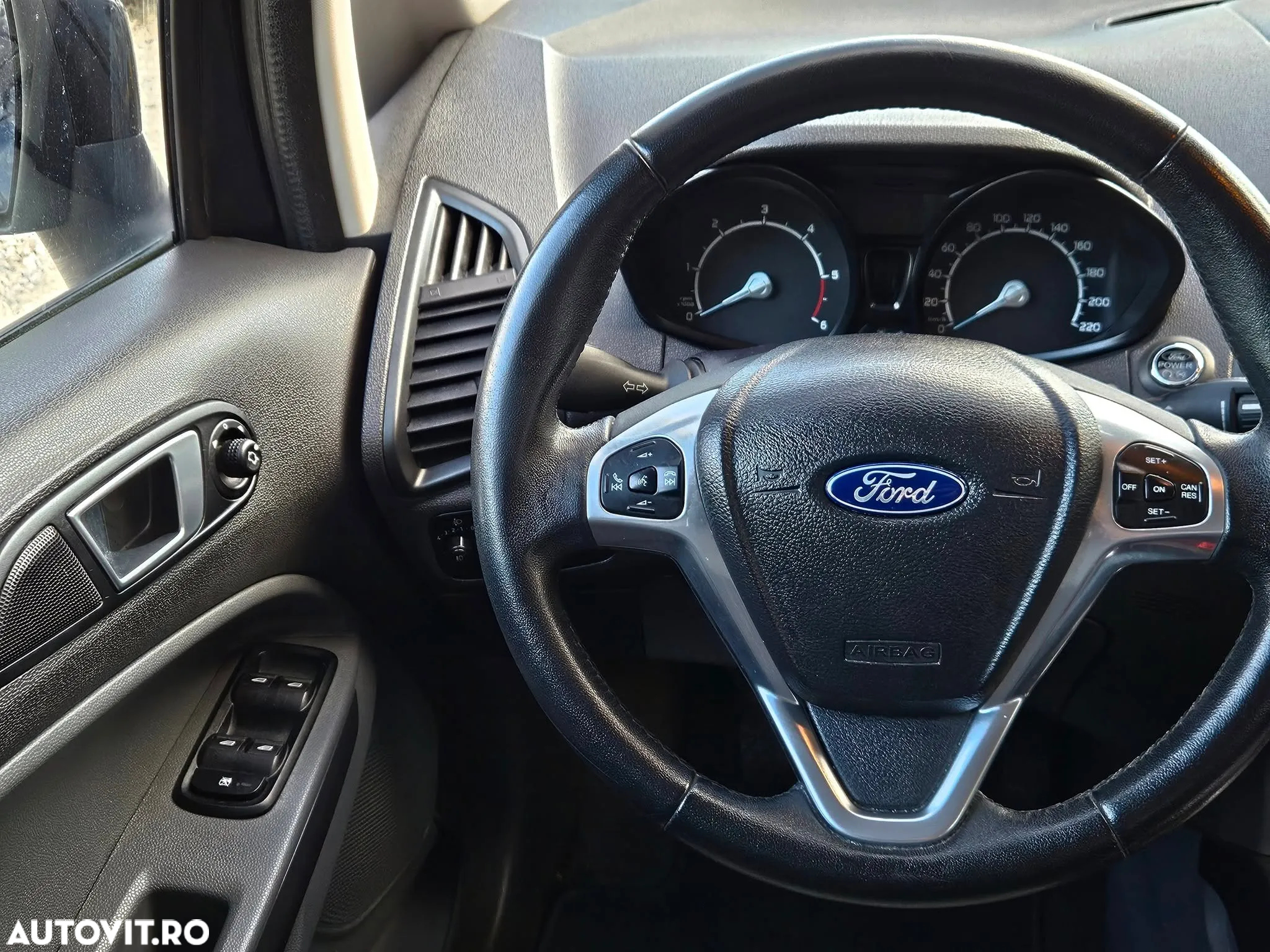 Ford EcoSport 1.5 TDCi TITANIUM - 15