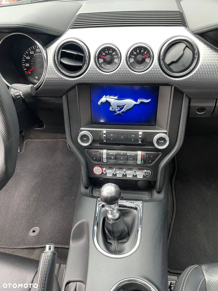 Ford Mustang 5.0 V8 GT - 21