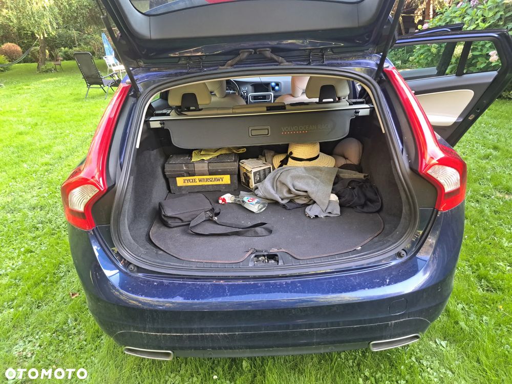 Volvo V60 D4 Drive-E Ocean Race - 9