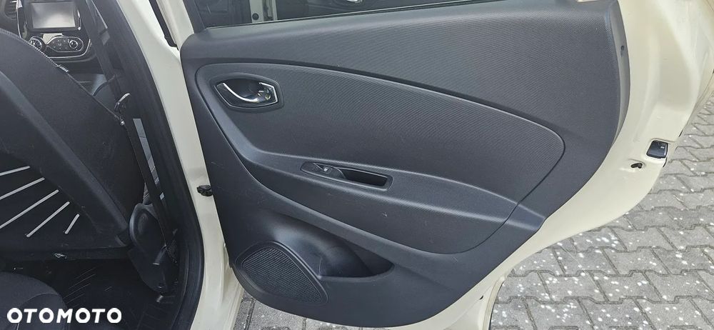 Renault Captur dCi 90 EDC Dynamique - 15