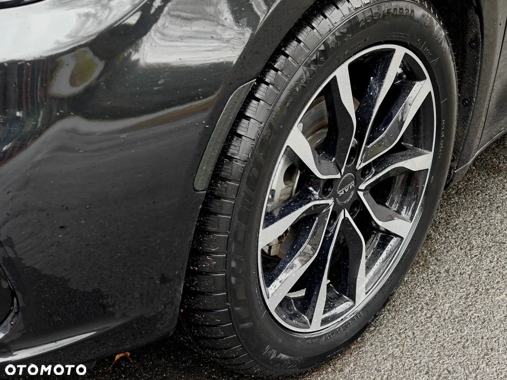 Chrysler Pacifica - 4