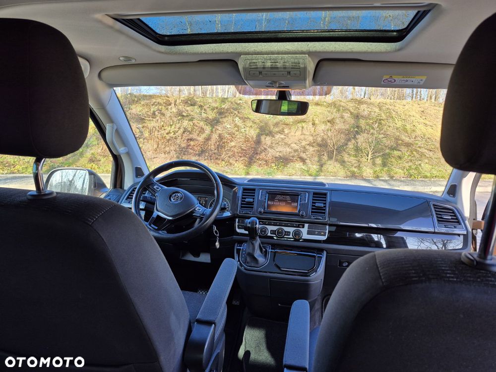 Volkswagen Multivan - 11