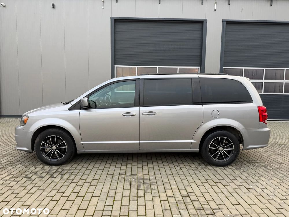 Dodge Grand Caravan 3.6 R/T - 34